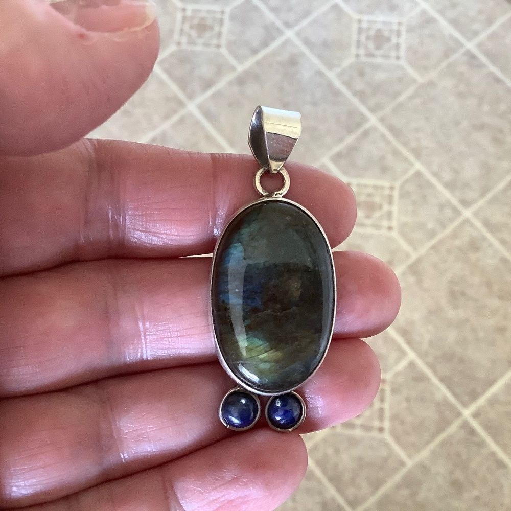 NWOT Sterling SILVER 925 LABRADORITE/LAPIS OVAL PENDANT​​ - Picture 3 of 8